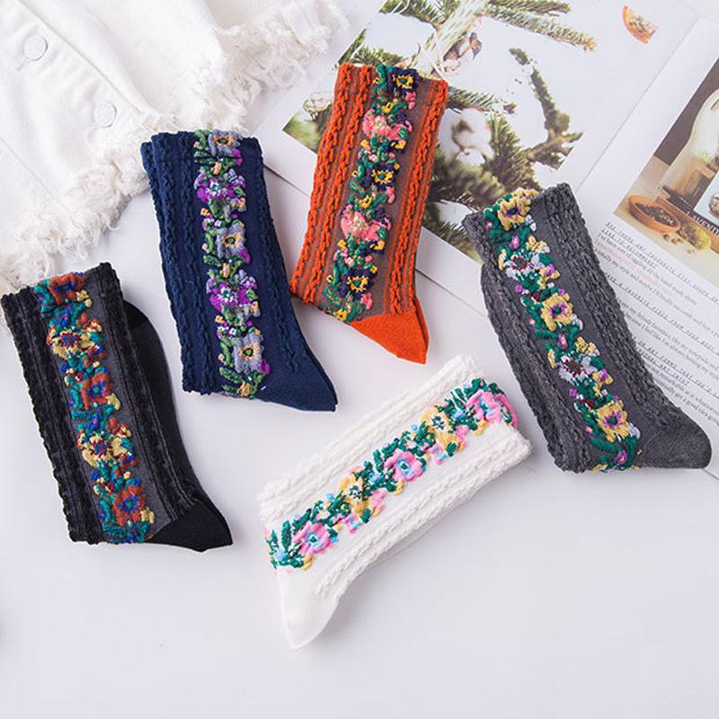 🌻Vintage Embroidered Floral Socks (5 pairs)